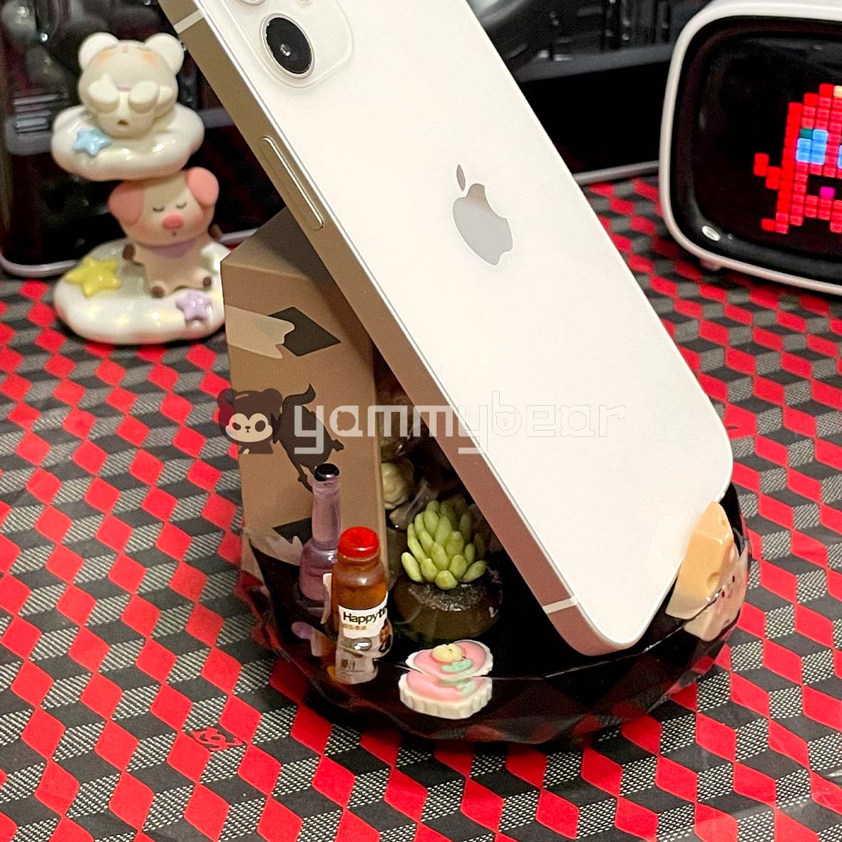 Brown box,Kawaii Phone Holder,Customized mobile phone holders and desktop storage decorations